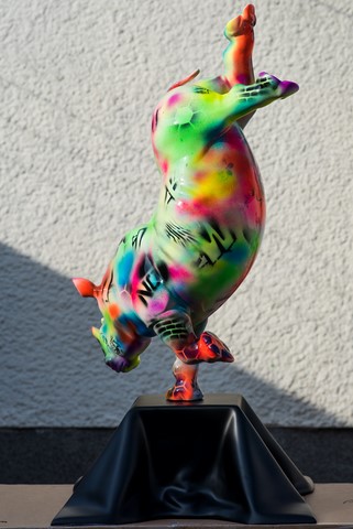 Rhino danseur street art Big  de Wttrwulghe Xavier